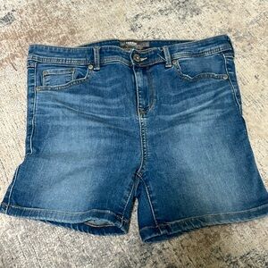 Torrid denim shorts